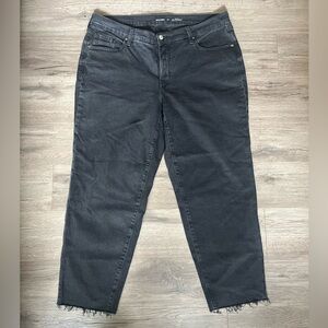 Old Navy: Women’s Dark Charcoal Straight Jeans